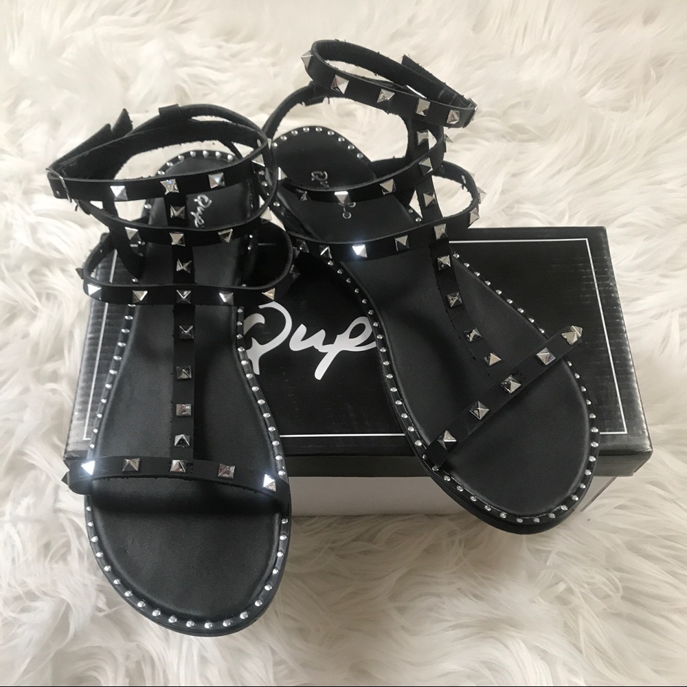 Qupid Gladiator black Sandals